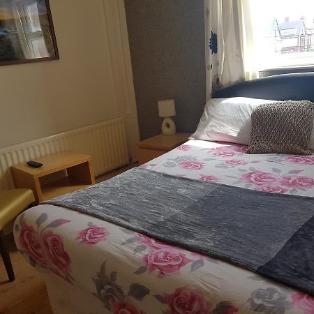 Kensington Hotel Rhyl Extérieur photo