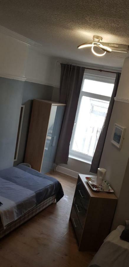 Kensington Hotel Rhyl Extérieur photo